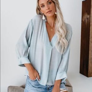 Vici Long Walks on the Beach Blouse size Medium